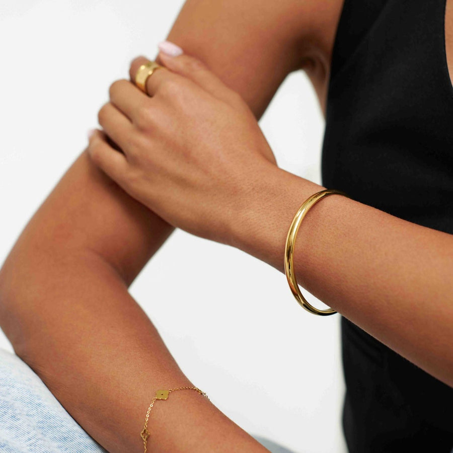 Classic Chunky Gold Bangle