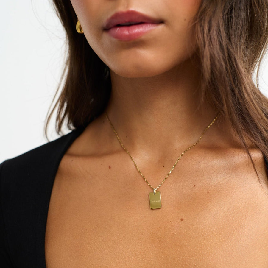 Engravable Pavé Pendant Necklace